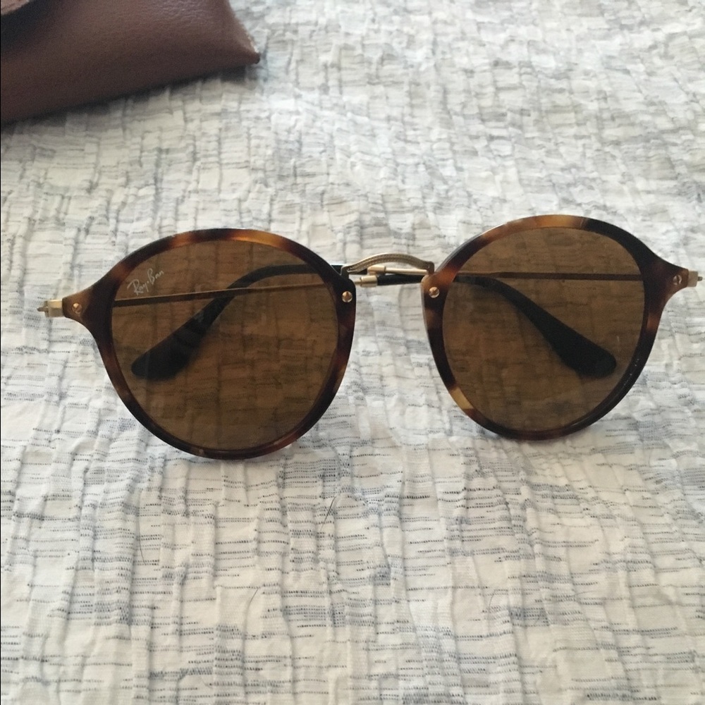 RayBan Tortoise Shell Polarize Sunglasses